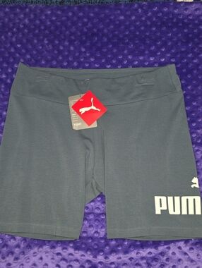 Puma Women's Gray Tight-Fit Bike Shorts with White Logo